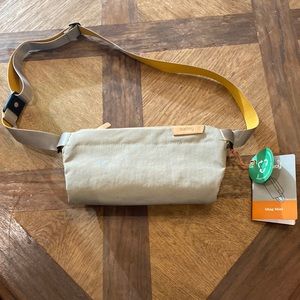 Bellroy Sling Mini Bag in Color Lunar